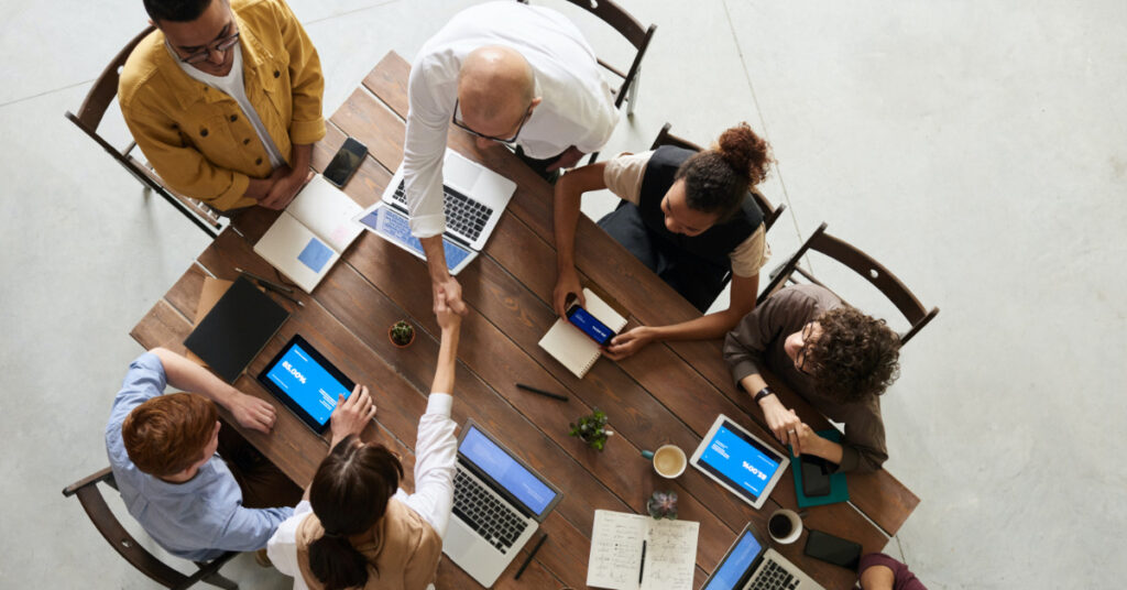 How do Hospitality consultants help business growth?